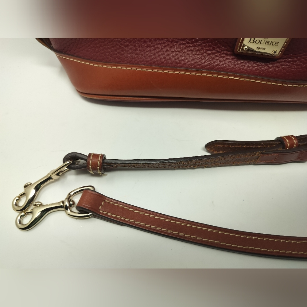 Dooney & Bourke Pebble Grain Zip Zip Satchel Bordeaux in great condition - Picture 3 of 16